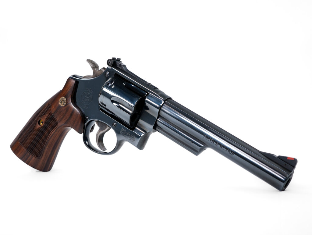 smith_and_wesson_model_29_classic_44mag