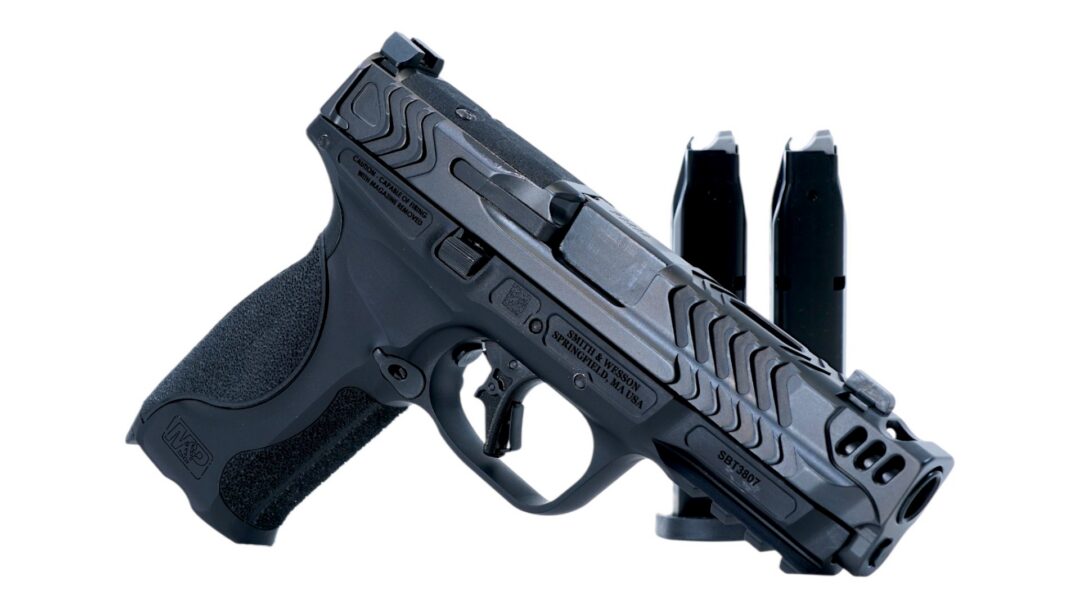 18613-SMITH & WESSON M&P9 M2.0 METAL CARRY COMP